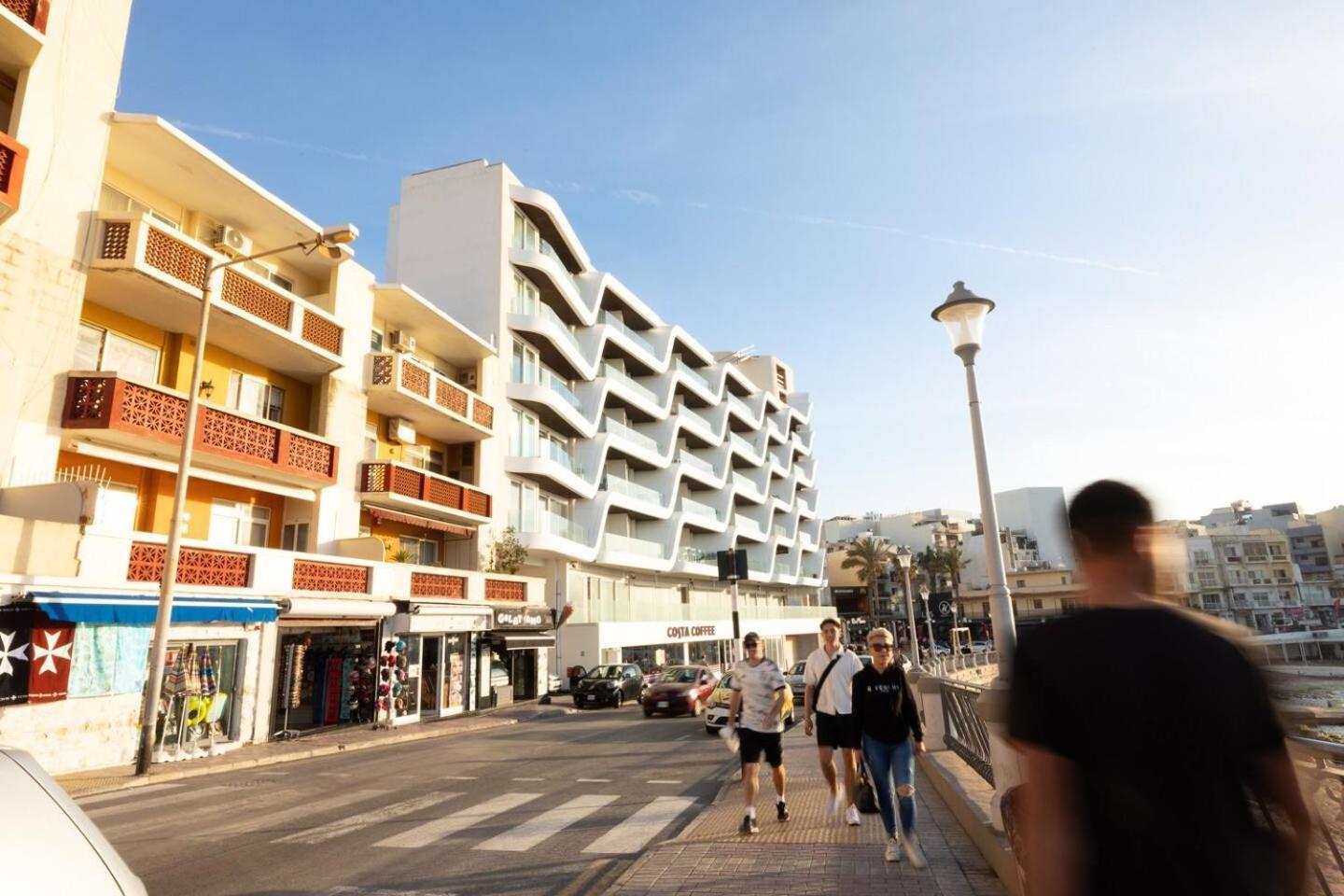 Ivory Seafront With Views!- Fl 9 By Homely Apartment
