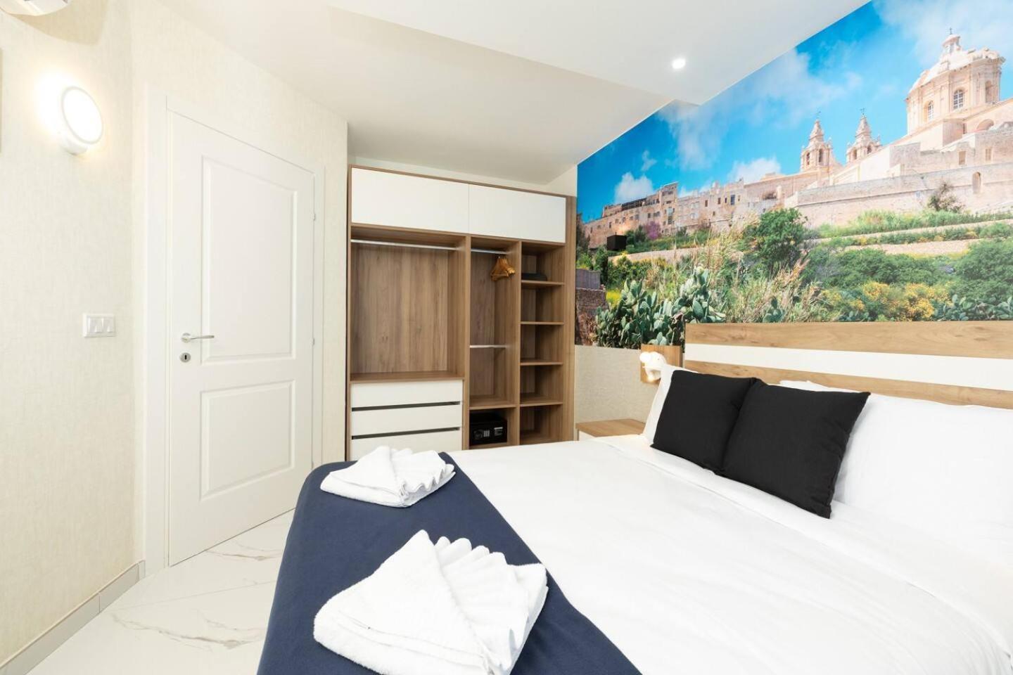 Ivory Seafront With Views!- Fl 9 By Homely Apartment *