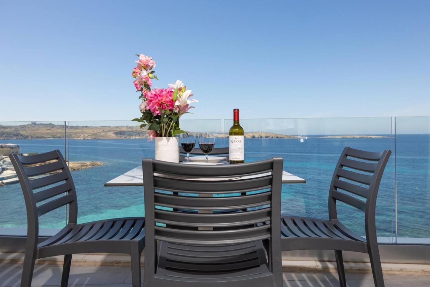Ivory Seafront With Views!- Fl 9 By Homely Apartment *