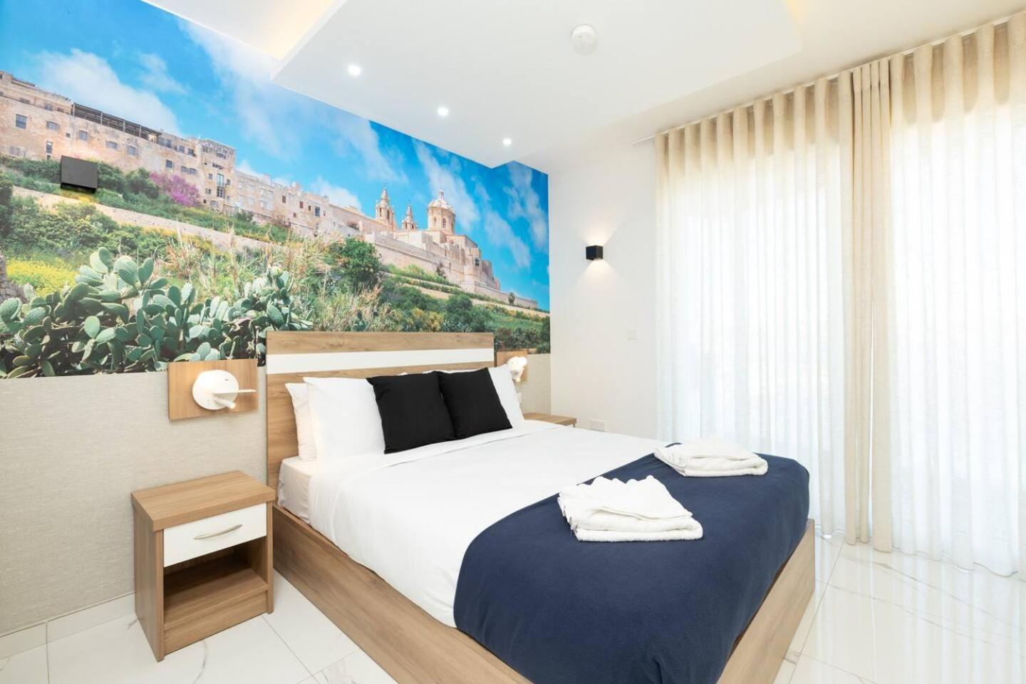 Apartment Ivory Seafront With Views!- Fl 9 By Homely St. Paul's Bay
